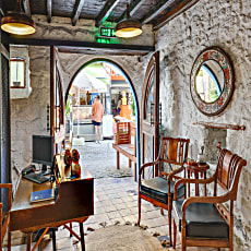 Suess Taş Otel Alaçatı 